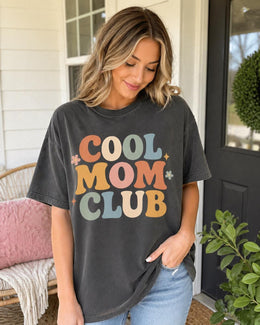 Cool Mom Club Shirt, Trendy Mom Tee, Aesthetic Mom Shirt, Cute Mama Graphic Tee, Retro Mom Shirt, Mom Life Tee, Pastel Mom Shirt
