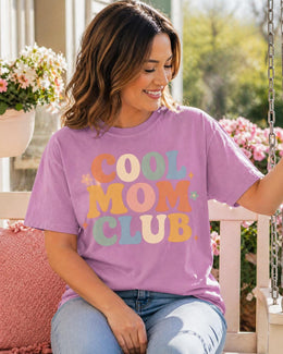 Cool Mom Club Shirt, Trendy Mom Tee, Aesthetic Mom Shirt, Cute Mama Graphic Tee, Retro Mom Shirt, Mom Life Tee, Pastel Mom Shirt