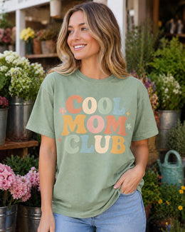 Cool Mom Club Shirt, Trendy Mom Tee, Aesthetic Mom Shirt, Cute Mama Graphic Tee, Retro Mom Shirt, Mom Life Tee, Pastel Mom Shirt